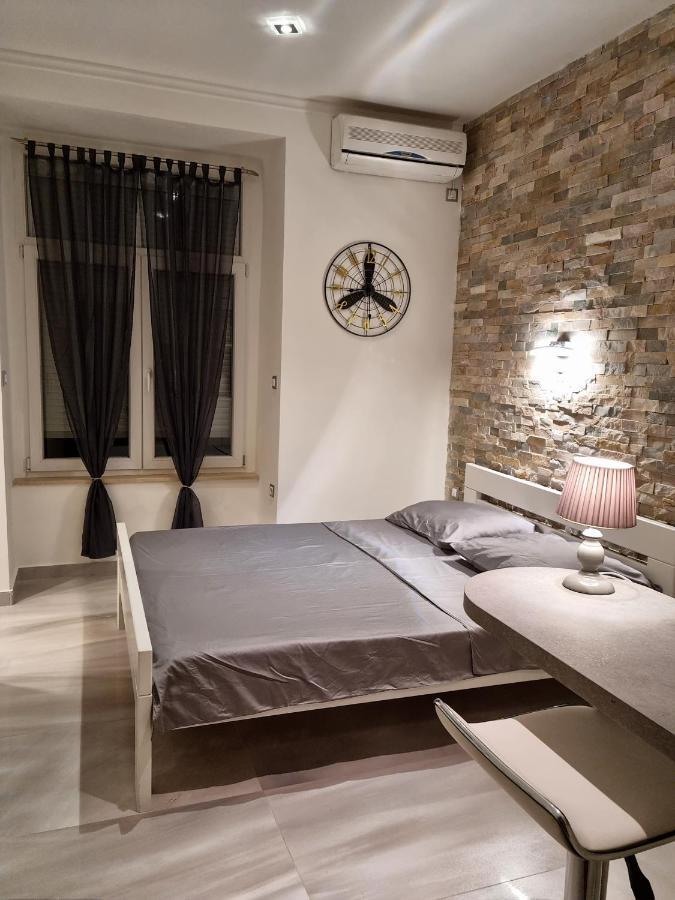Apartment Amfiteatar Pula Exterior photo