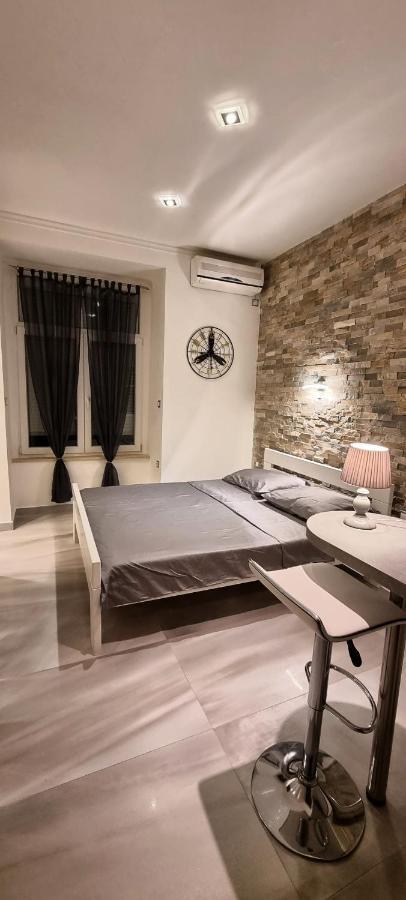 Apartment Amfiteatar Pula Exterior photo